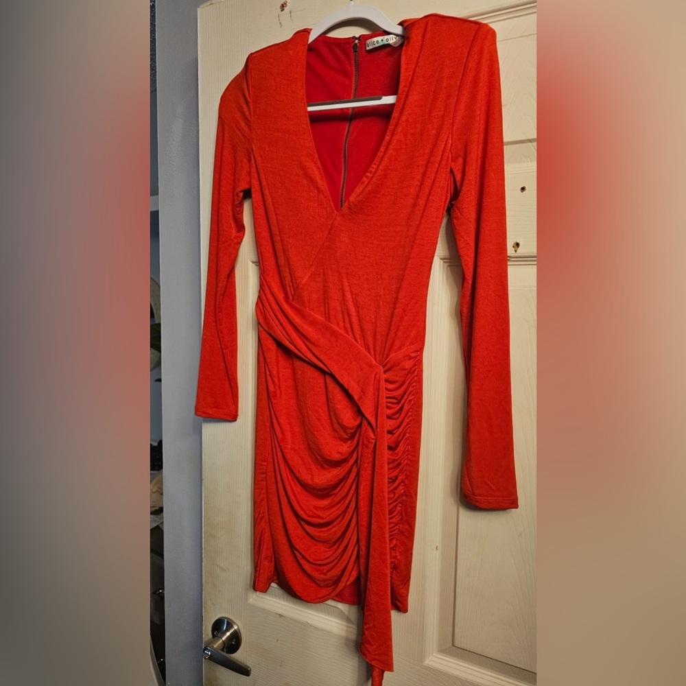 Alice + Olivia Red Ruched Long Sleeve Bodycon Dress